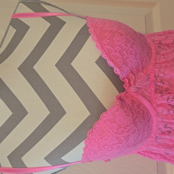 Victoria's Secret Lacie Pink Babydoll 34c - Picture 2 of 5